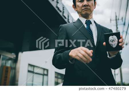 police officer, gents, male 47480279