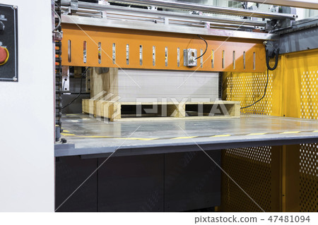 modern paper cutting machine modern paper cutting machine 47481094