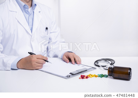 Hand motion of medical staff with medical instruments photo. 092 47481448
