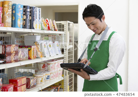 Convenience store clerk shipment men Convenience store clerk shipment men 47483654