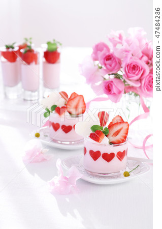 情人節草莓甜點 47484286