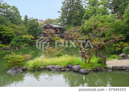 Kujyo Pond and Koshitei 47484303