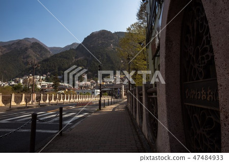 Travelers who go back and forth in the past · Spring Okutama prefecture road Travelers who go back and forth in the past · Spring Okutama prefecture road 47484933