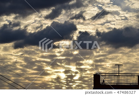 sky 47486327