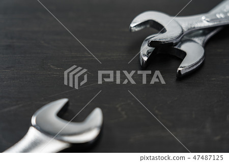 Tool spanner black back 47487125