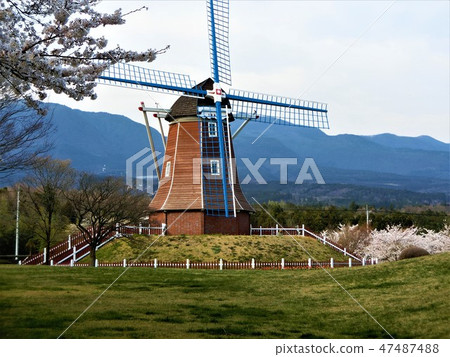 路站Gourdin Furawa牧場的風車 路站Gourdin Furawa牧場的風車 47487488
