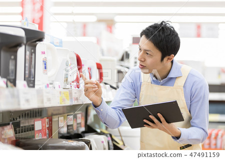 家居中心電子商店店員職員產品選擇 家居中心電子商店店員職員產品選擇 47491159