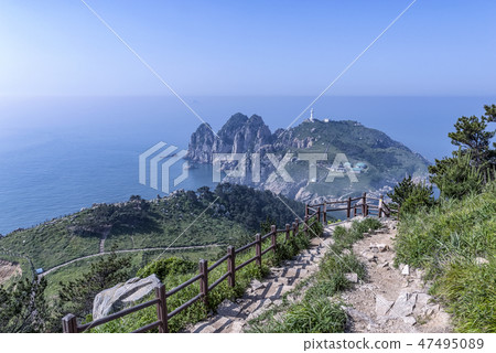 Lighthouse Island, Retail Road, Hallyeo Marine National Park, Tongyeong-si, Gyeongnam Lighthouse Island, Retail Road, Hallyeo Marine National Park, Tongyeong-si, Gyeongnam 47495089