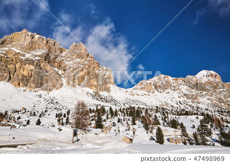 Dolomites mountains covered in snow in winter Dolomites mountains covered in snow in winter 47498969