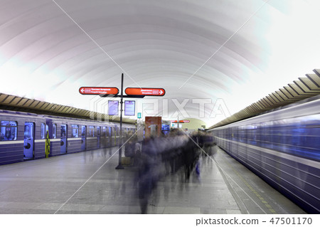Passengers are on platform at  underground station 47501170