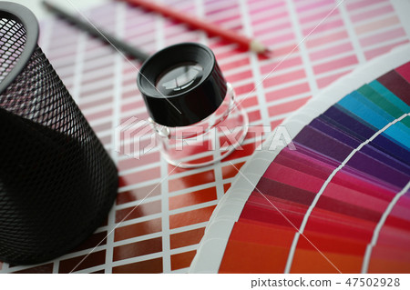 Employee refueling cartridge service 47502928