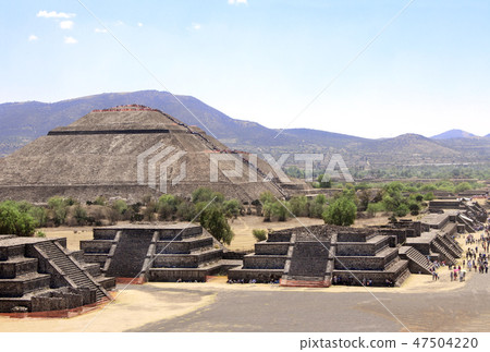 Pyramid of Sun, Avenue of Dead, Teotihuacan Mexico Pyramid of Sun, Avenue of Dead, Teotihuacan Mexico 47504220