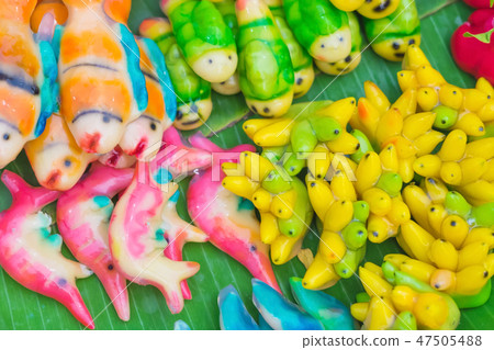 Colorful of deletable Imitation Fruits 47505488