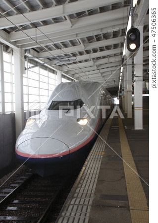 Joetsu Shinkansen Max在冬天停在Garra的Yurusawa車站 47506365