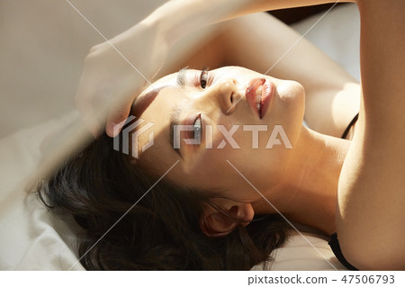 Women beauty Women beauty 47506793