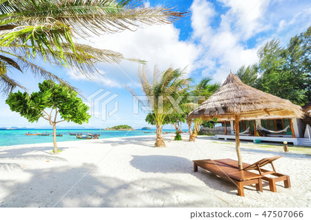 Asian tropical beach paradise in Thailand 47507066