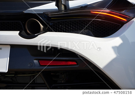 白色跑車[汽車]的背影 47508158