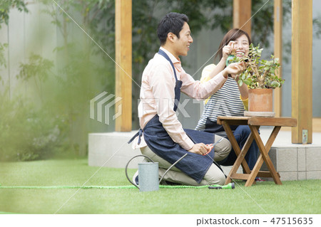 做園藝的夫婦 做園藝的夫婦 47515635