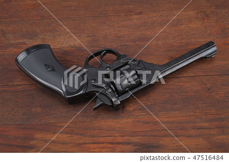 Mk IV Top-Break Revolver service pistol Mk IV Top-Break Revolver service pistol 47516484