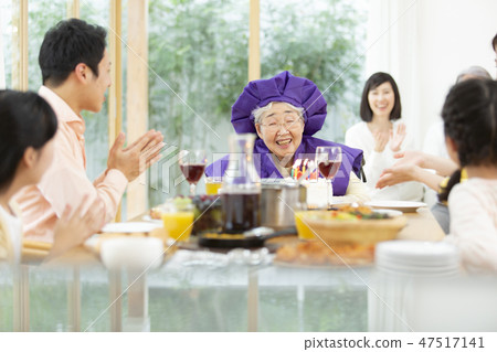 傘慶祝圖像 47517141