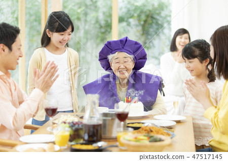 傘慶祝圖像 47517145