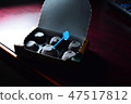 在桌上的巧克力冰 47517812