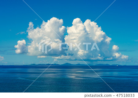 Izenajima·Iheya島遠景 47518033