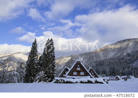 Winter Shirakawa Town 47518072