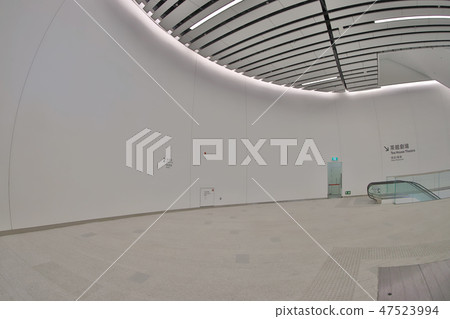 the walk way at west kowloon Opera House the walk way at west kowloon Opera House 47523994