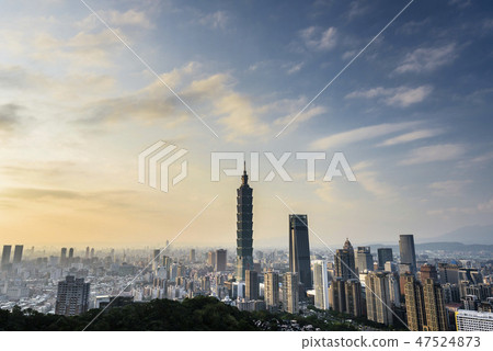 Taipei 101 Skyscraper in Taipei, TAIWAN. 47524873