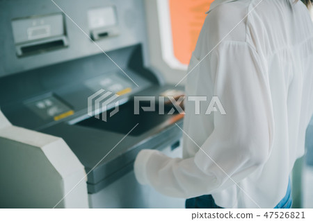 女生 女孩 女性 47526821