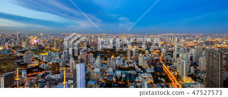Park and building in Bangkok city from top view Park and building in Bangkok city from top view 47527573