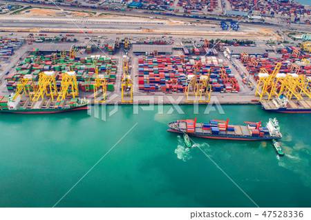 Container port and container ship transportation Container port and container ship transportation 47528336