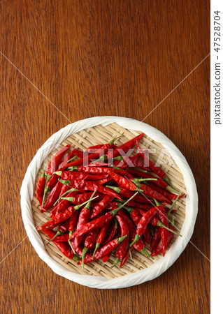 Red peppers Red peppers 47528704