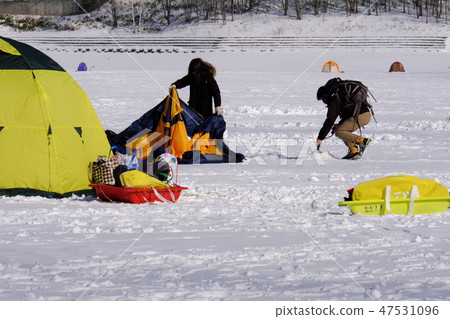 Fisheries setting ban on freezing ice 47531096