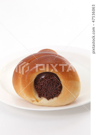 Chocolate cornet 47536863