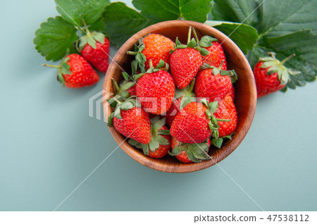 Grass melon water fruit winter indigo green wood head background strawberry strawberry strawberries Grass melon water fruit winter indigo green wood head background strawberry strawberry strawberries 47538112