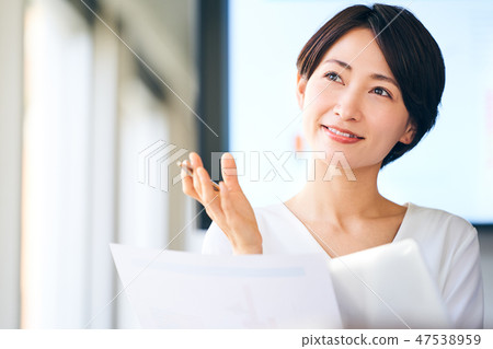 會議的女商人 會議的女商人 47538959
