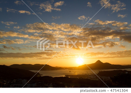 Dusk of autumn 18 Dusk of autumn 18 47541304