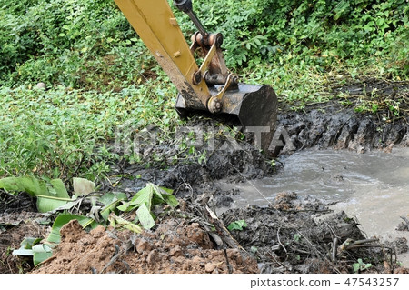 backhoe dig ground backhoe dig ground 47543257