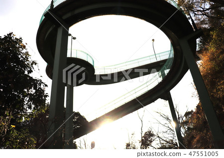 Venus Bridge Shooting from underneath at dusk Venus Bridge Shooting from underneath at dusk 47551005