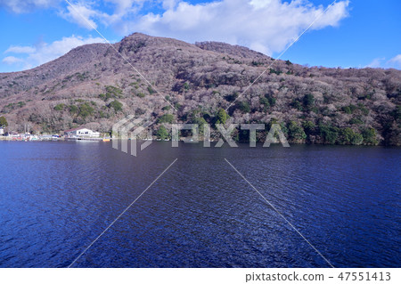 Mount Fuji with Lake Ashi from Hakone. 47551413