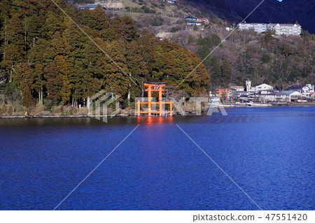 Mount Fuji with Lake Ashi from Hakone. 47551420