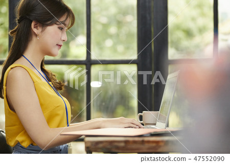 Business woman Business woman 47552090