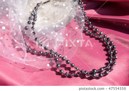Double bead necklace (handmade) Double bead necklace (handmade) 47554350