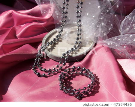 Double bead necklace & bracelet (handmade) Double bead necklace & bracelet (handmade) 47554486