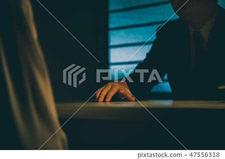 偵訊 偵查 問訊 47556318