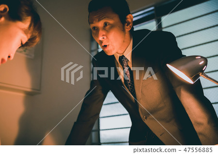 警察 男人 男 47556885