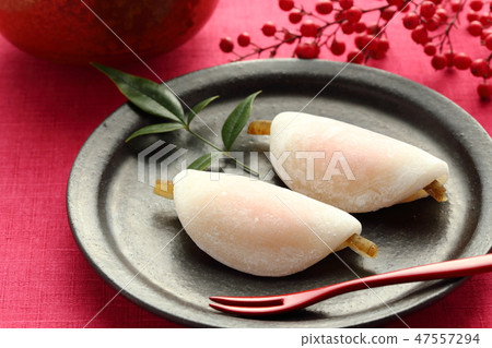 Petal Mochi 47557294