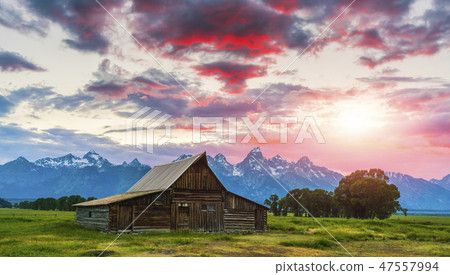 grand teton national park at sunset. grand teton national park at sunset. 47557994